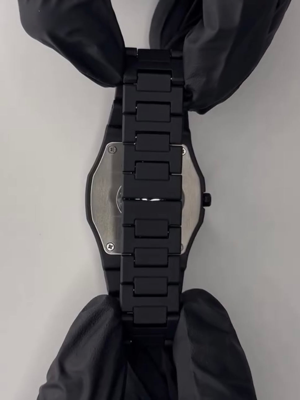 Arabic Aura Watch – The Ultimate Black Aesthetic