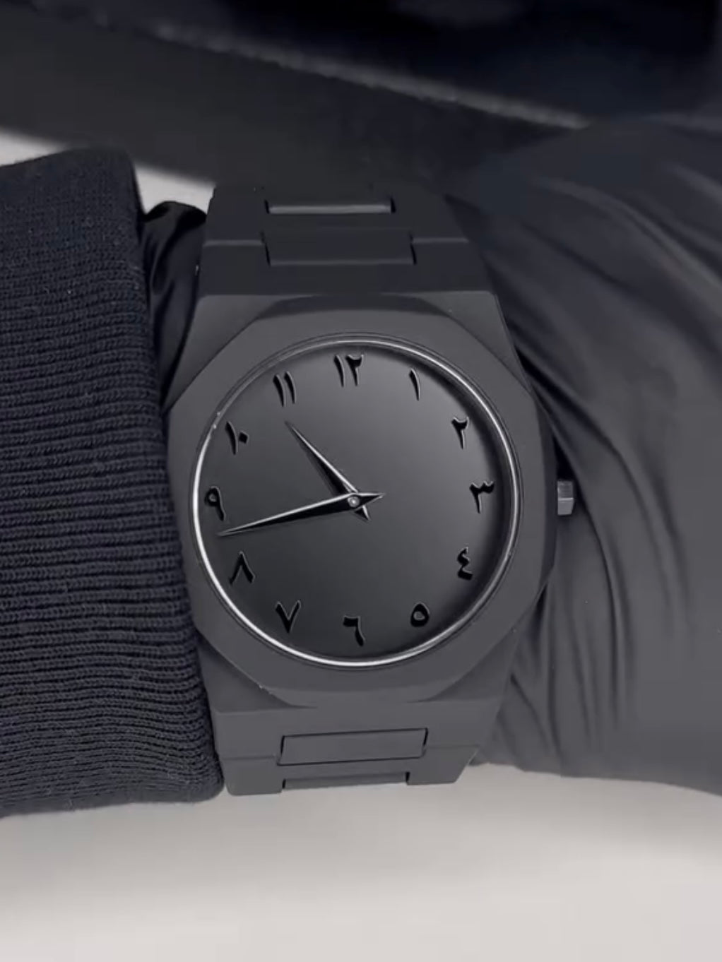 Arabic Aura Watch – The Ultimate Black Aesthetic